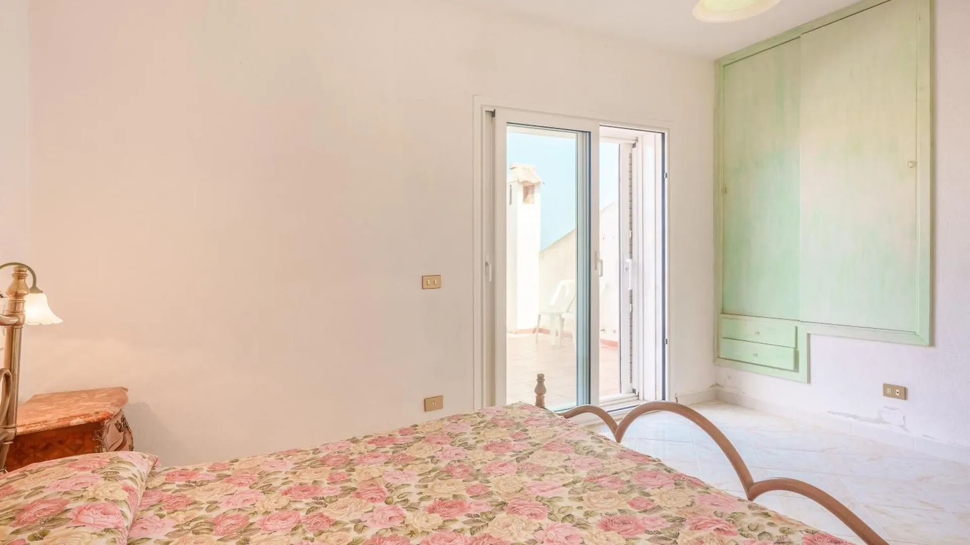 Villa Alfredo Golfo Aranci 0*,  Italy